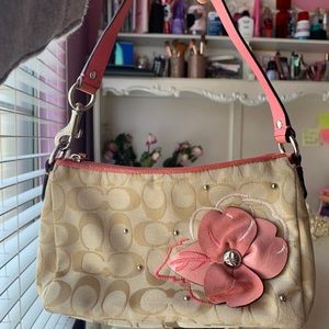 Coach shoulder bag with flower